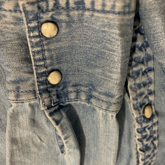 American Eagle Jean Jacket - Picture 5 of 6